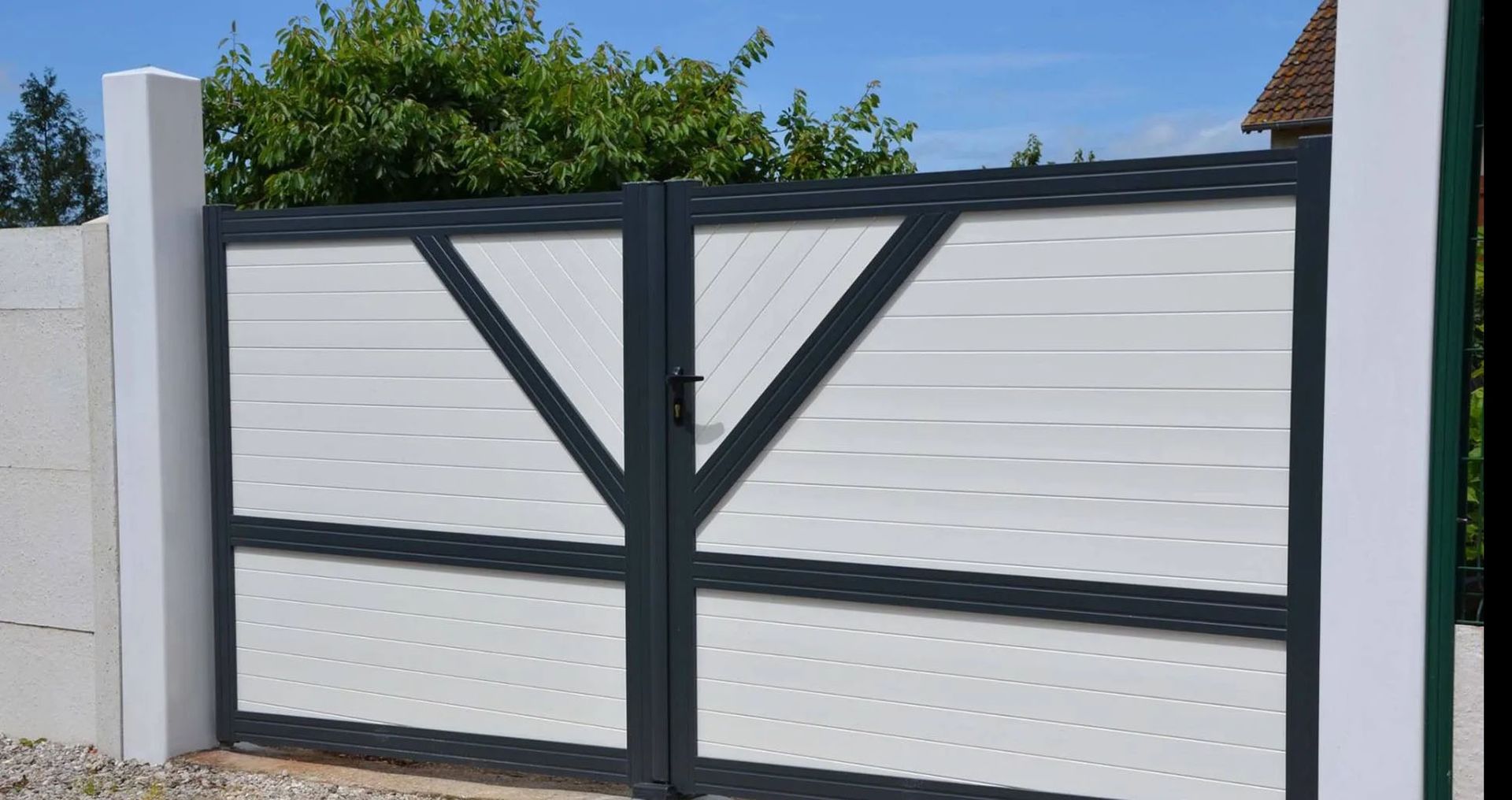 Portail installé par Saforge