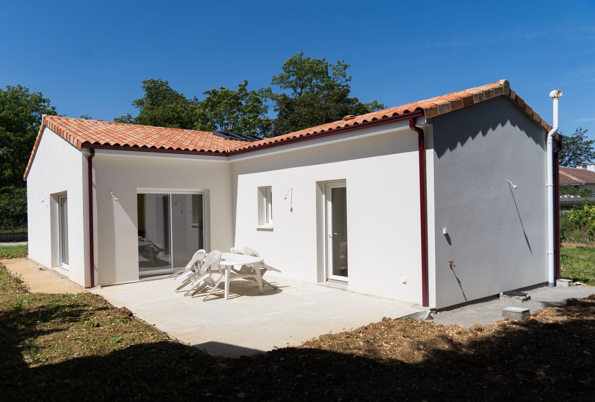 Maison de plain pied avec terrasse