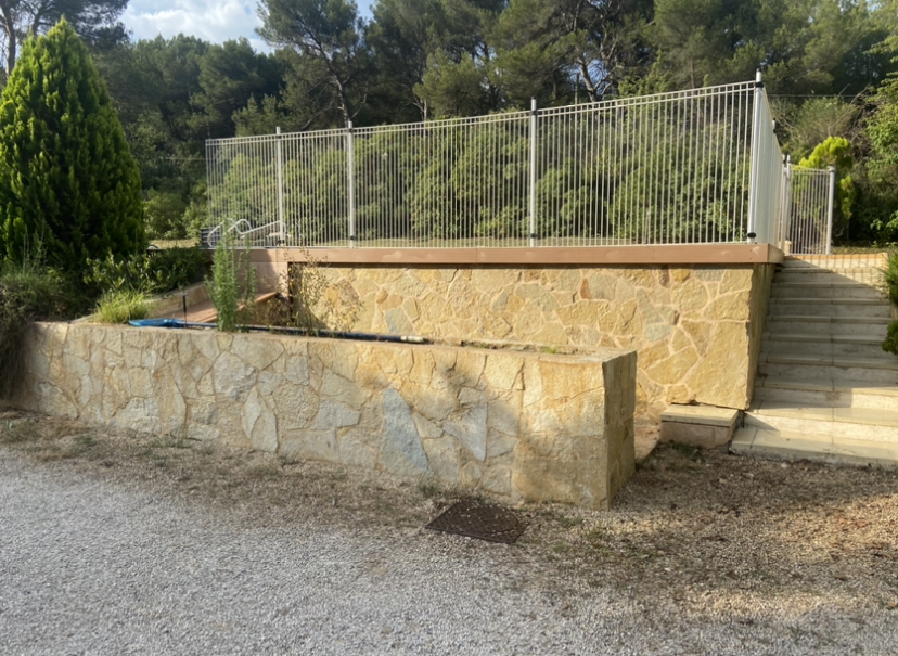 Mur extérieur propre