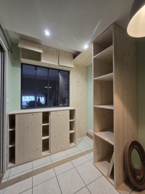 Meubles de rangement en bois