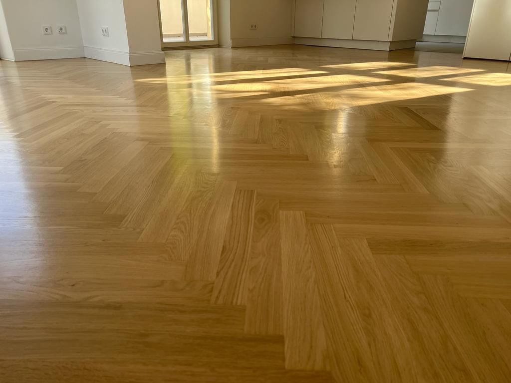 Wunderschöner Boden nach einer Renovierung in München.
