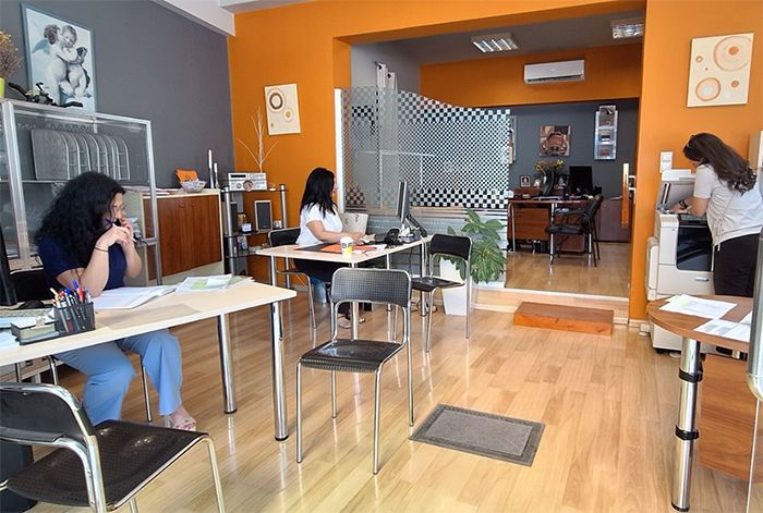 ΛΟΚΑ ΓΕΩΡΓΙΑ |
Αυτοκινητιστικές - Διεκπεραιώσεις - Μεταβιβάσεις - Ασφάλειες