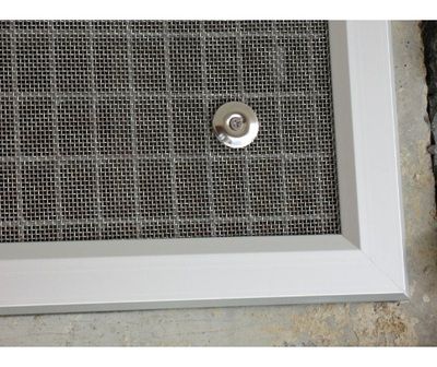 Detail Lichtschachtabdeckung, Insektenschutz, Innenbeschattung, Insektenbekämpfung, Obere- und Untere Seetal, Luzern, Aargau