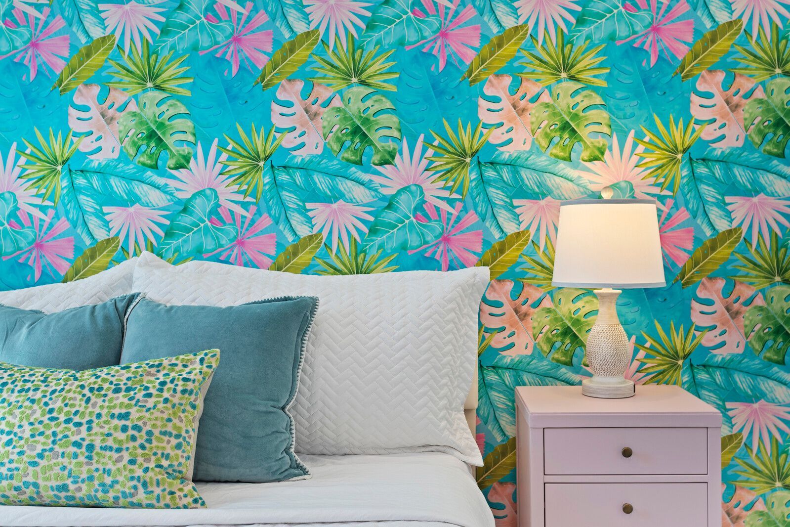 Spacious Florida vacation home in Bradenton with pool, playground, and family activities