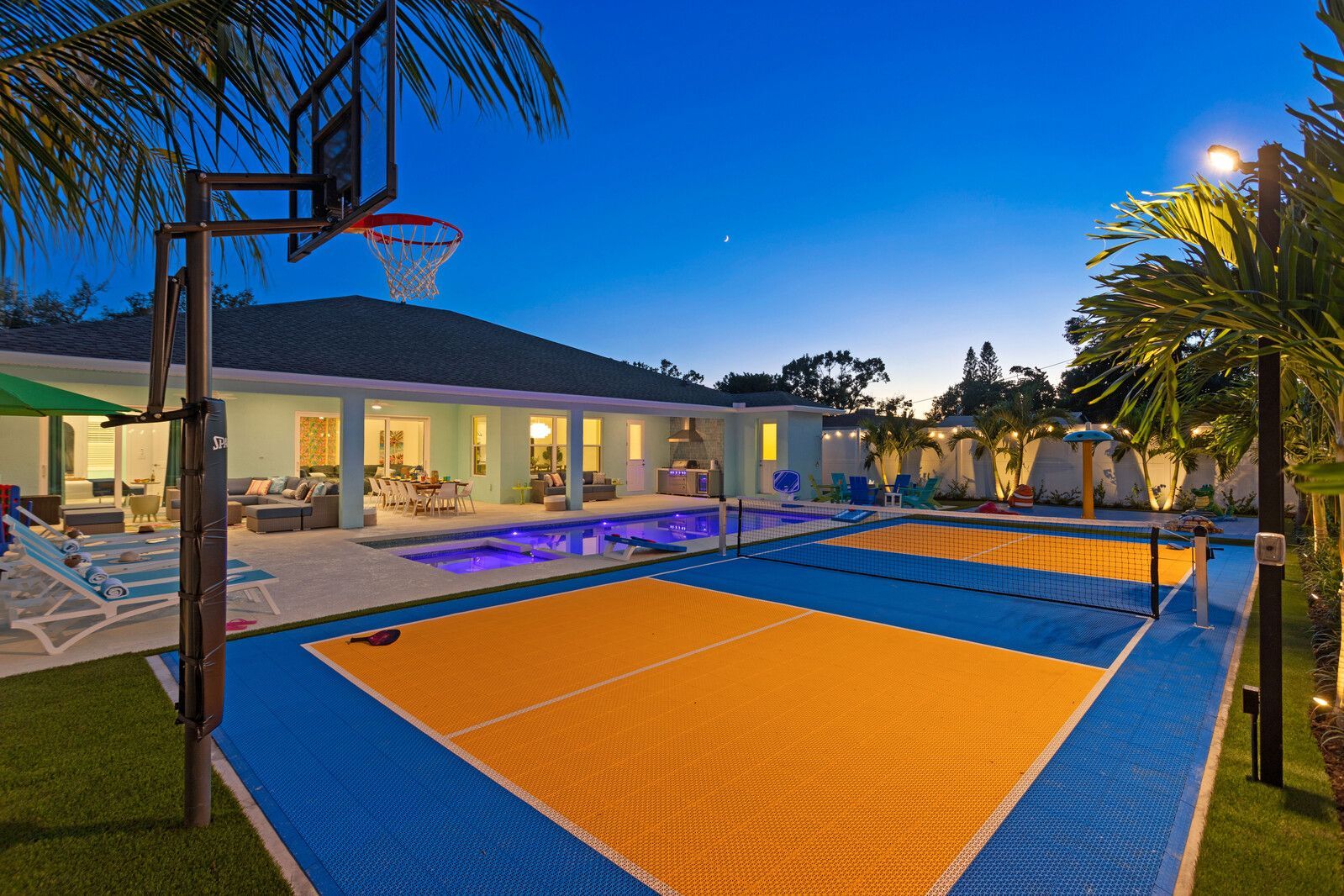 Family-friendly Florida vacation home in Bradenton with pool, mini golf, and play area