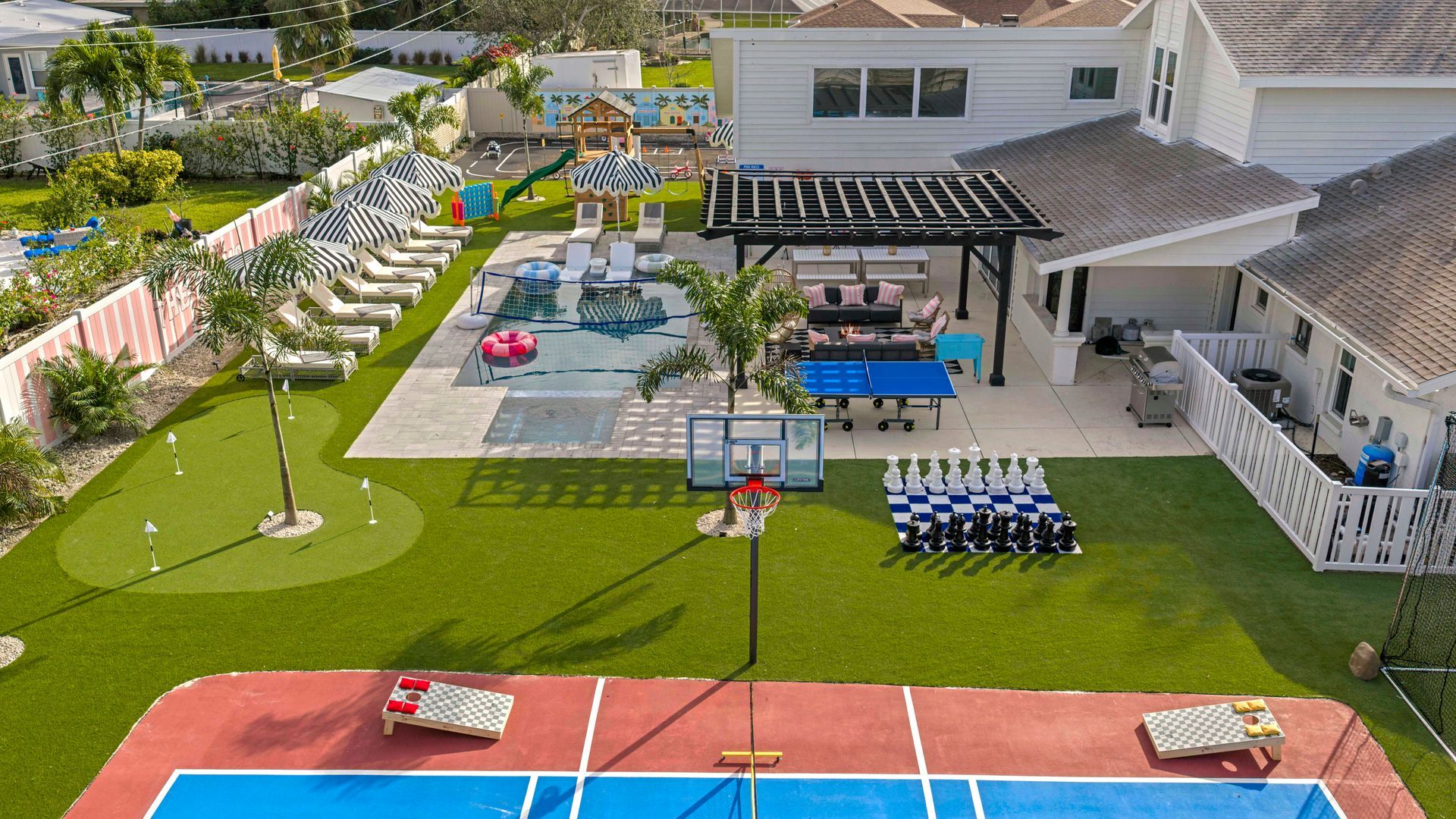 Family-friendly Florida vacation home in Bradenton with pool, mini golf, and play area