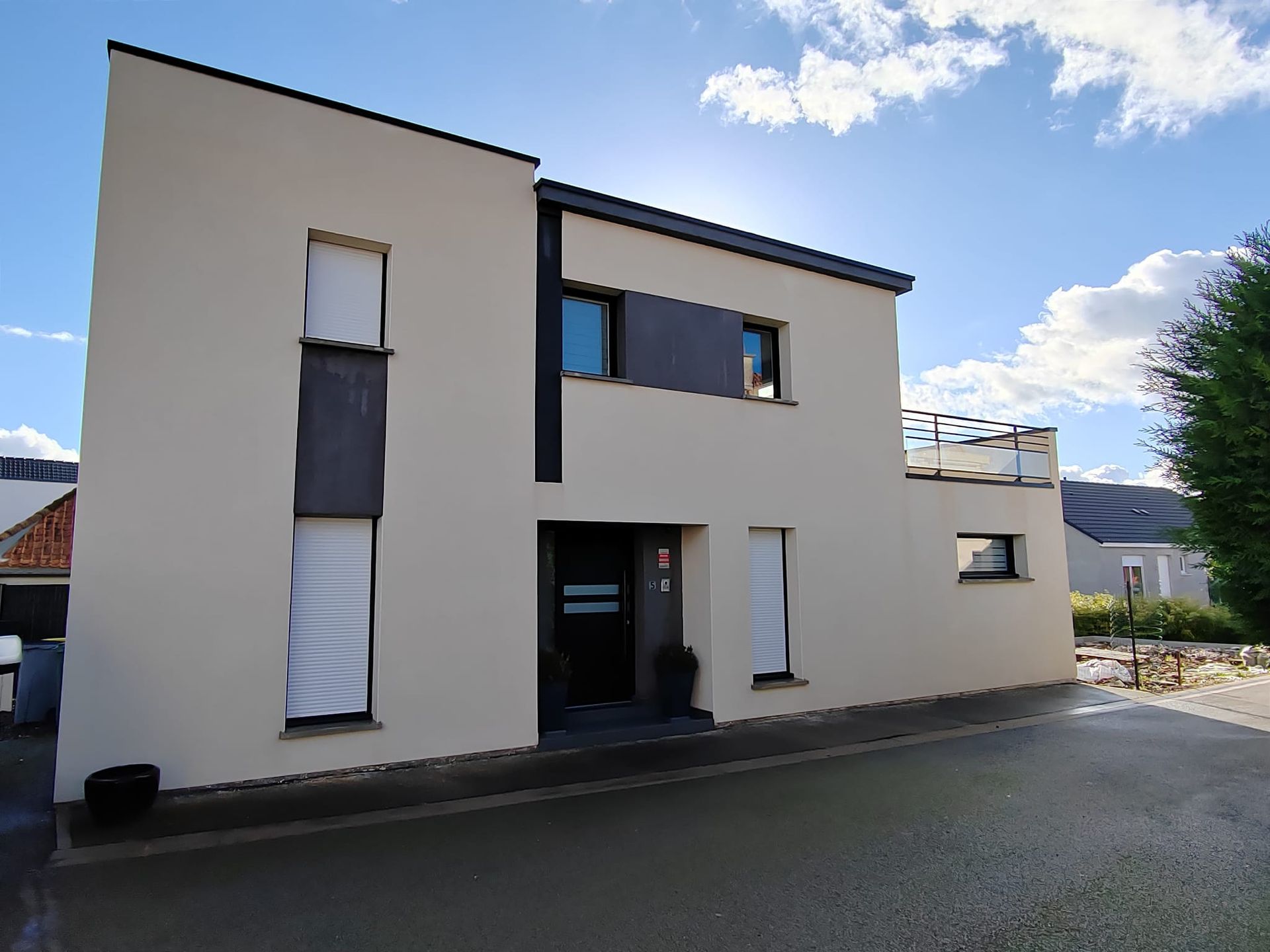 Maison côté route : après travaux