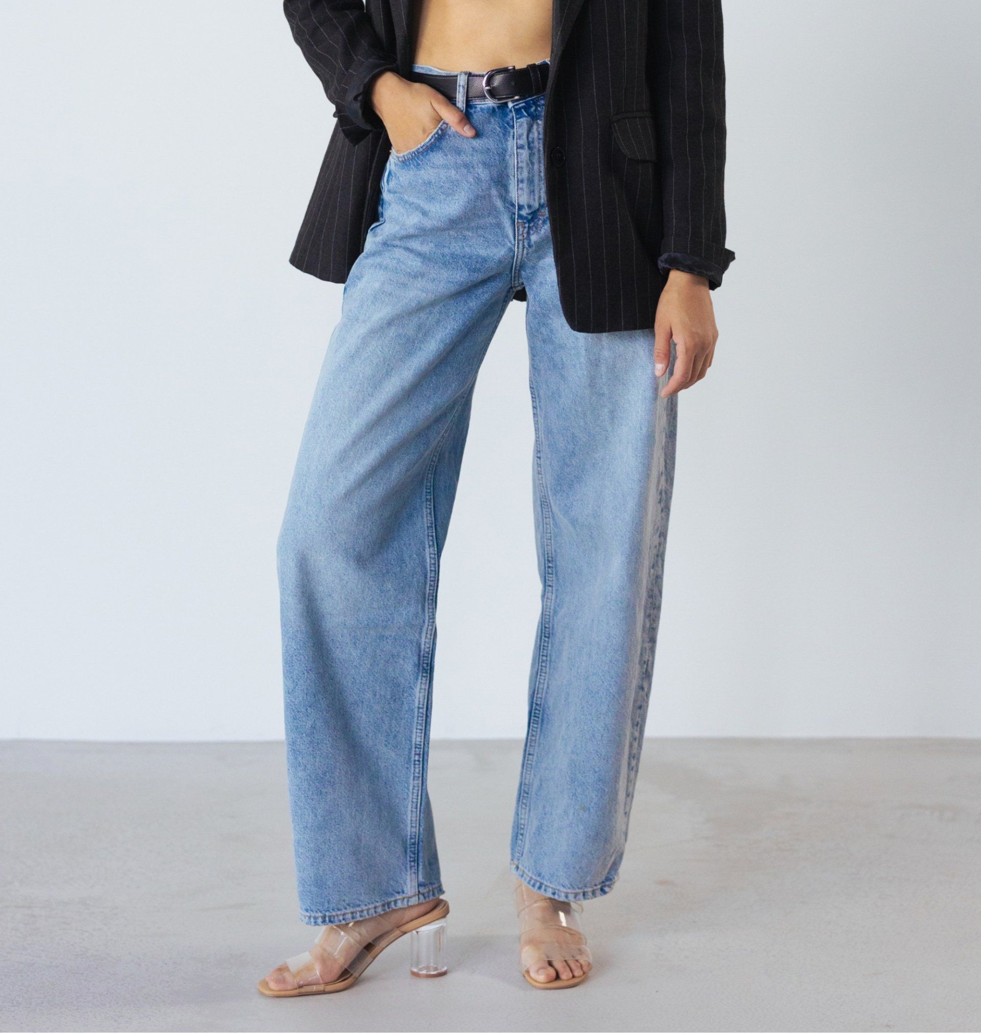 Straight Jeans