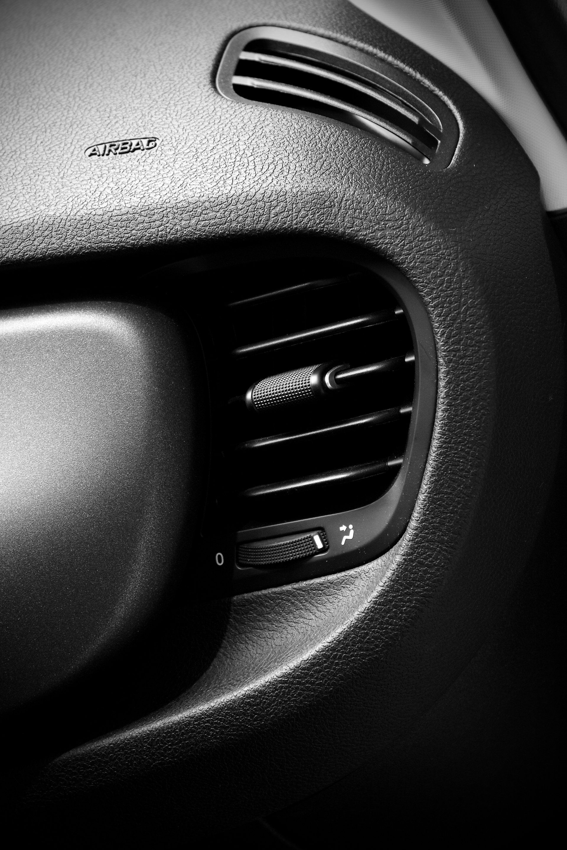 grille aération voiture