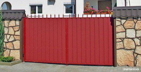 Portail couleur rouge