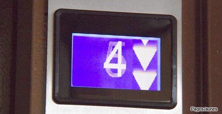 Ascenceur, tableau d'affichage digital