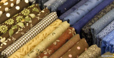 tissus travaillés avec broderie